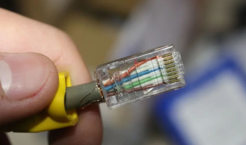 自製網路水晶頭(RJ45)完整教學：安防從業者必學技能，提升保安系統安裝效率